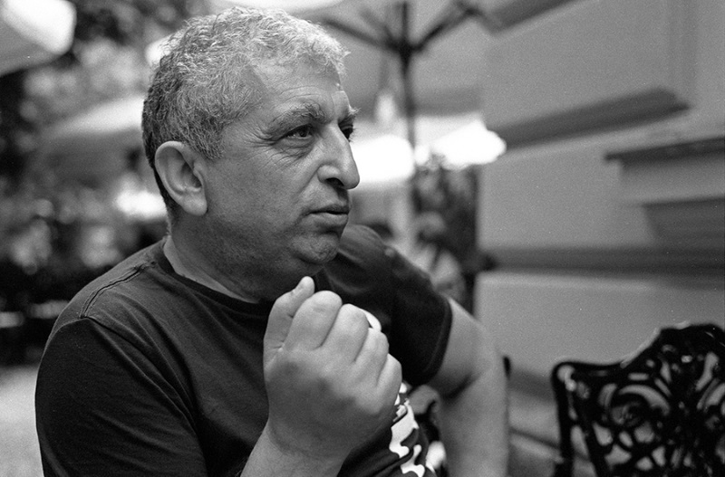 Кинорежисьорът Костадин Бонев - Режисьорът Костадин Бонев: Невъзможно е да преглътна унижението Слави Бинев