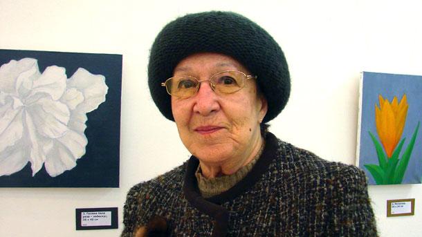 Мария Столарова има над 30 самостоятелни изложби и десетки участия в наши експозиции в чужбина – Лондон, Берлин, Рим,  Будапеща, Прага и други. Снимка: БНР - Почина Мария Столарова, пренесла завода на платното