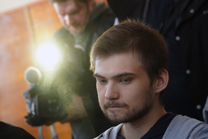 През септември 2016 г. Соколовски е задържан по обвинение за оскърбление на чувствата на вярващите и за разпалване на омраза. Снимка: ЕПА/БГНЕС - Ловец на покемони от Екатеринбург получи 3 и половина години затвор