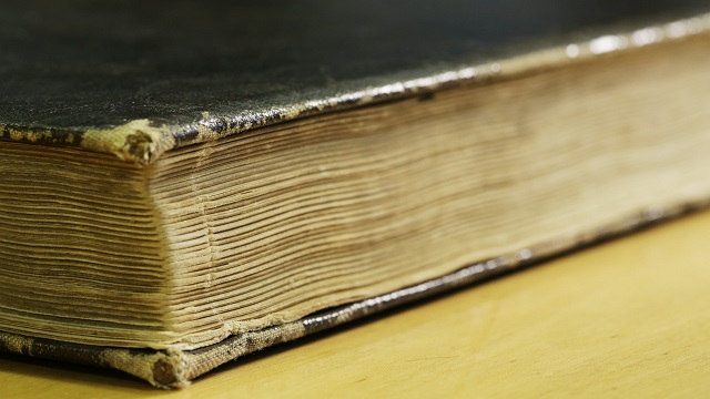  - Топ 10 на Книжен център „Гринуич“