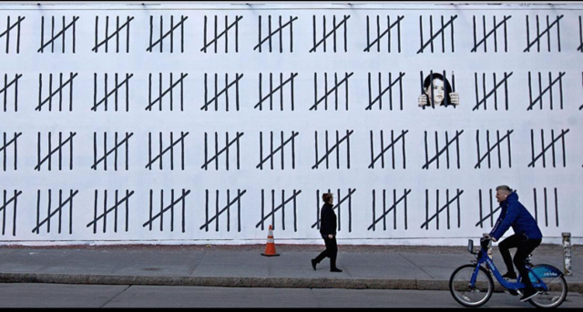 Произведението на Банкси и Борф в Ню Йорк. Снимка: Houston Mural Wall - До Банкси от затвора в Диарбекир