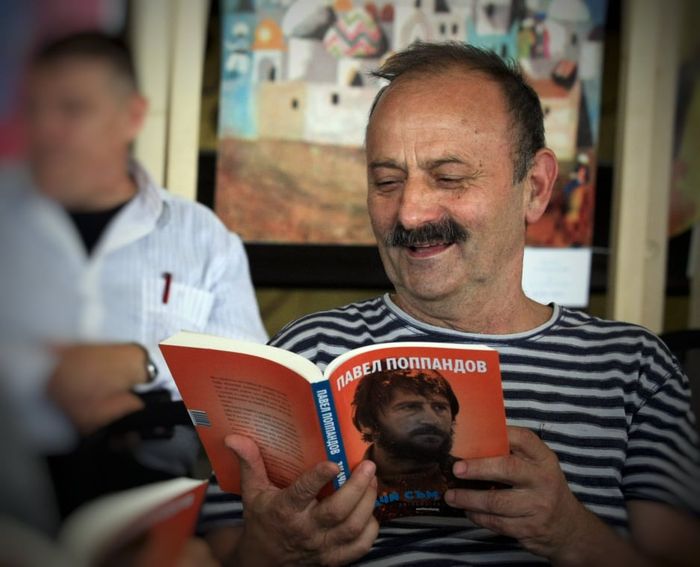 Филип Трифонов на премиерата на автобиографичната книга на Павел Поппандов през 2019 г. Снимка: Гергана Костадинова/БГНЕС - Почина големият български актьор Филип Трифонов