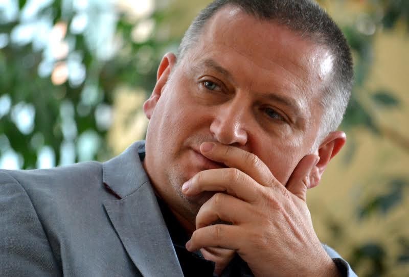 „Оказа се, че времето може да се връща, благодарение на отделни диктатори и незрели общества“, казва Георги Господинов. Снимка: Румен Добрев/Архив на „Площад Славейков“ - Георги Господинов: Никоя война не свършва на 9 май